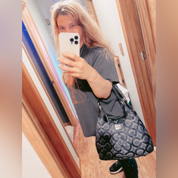 COACH Madison Ikat Maggie NAVY Blue Carryall Bag with Dust Bag - Picture 15 of 16